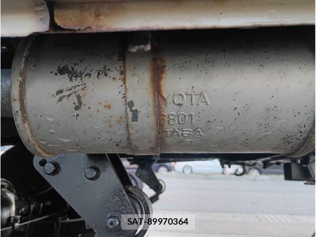 Toyota LAND CRUISER 1989-10 7327868-29