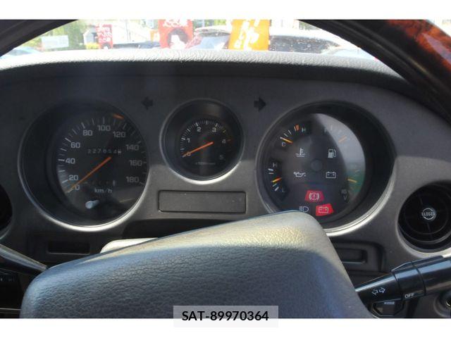 Toyota LAND CRUISER 1989-10 7327868-6