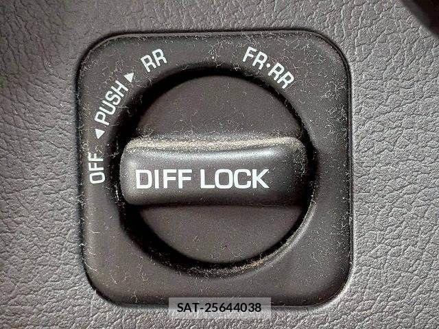 Toyota LAND CRUISER 2014-11 7358383-6