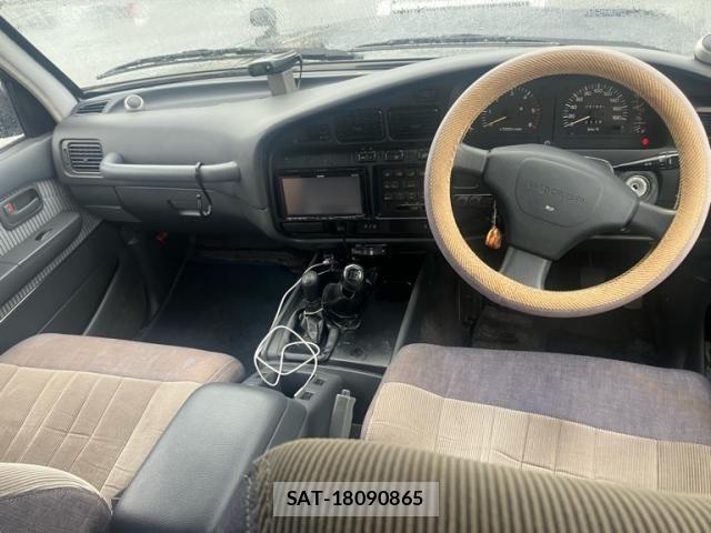 Toyota LAND CRUISER 1993-07 7358390-11