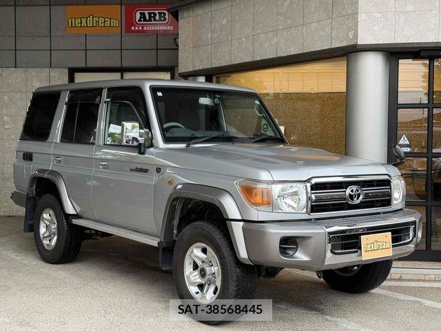 Toyota LAND CRUISER 2015-03 7358384-0