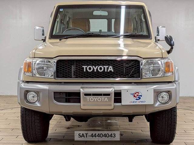 Toyota LAND CRUISER 2014-09 7358385-12