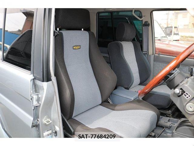 Toyota LAND CRUISER 1992-01 7617493-5