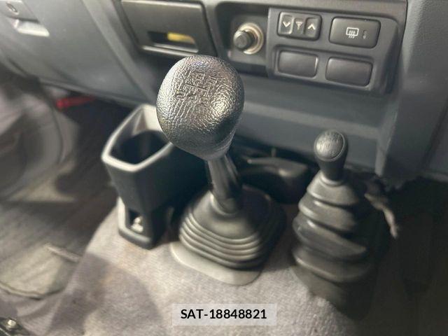 Toyota LAND CRUISER 2014-11 7617490-4