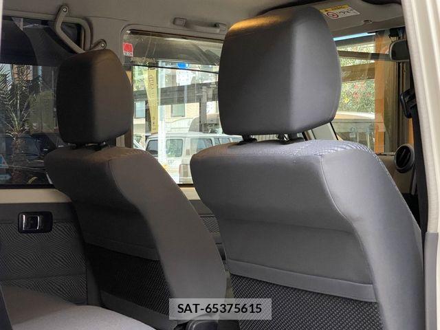 Toyota LAND CRUISER 2015-03 7617492-17