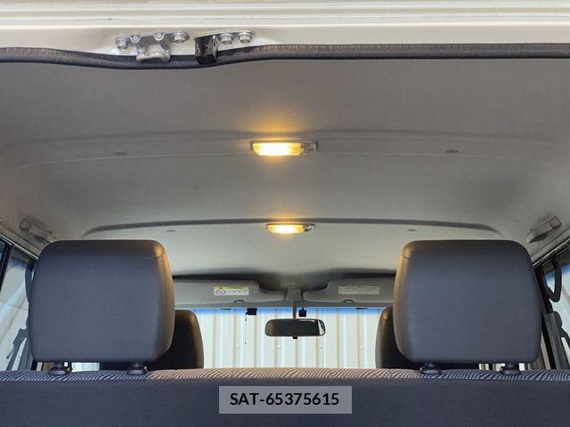 Toyota LAND CRUISER 2015-03 7617492-19