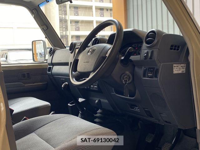 Toyota LAND CRUISER 2015-07 7877210-14
