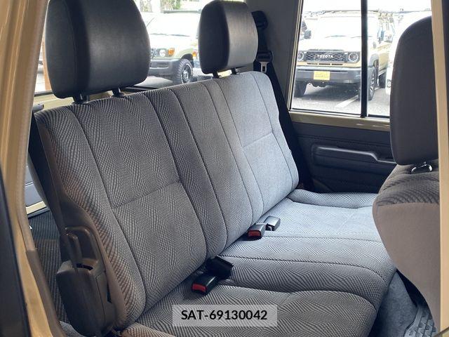 Toyota LAND CRUISER 2015-07 7877210-15