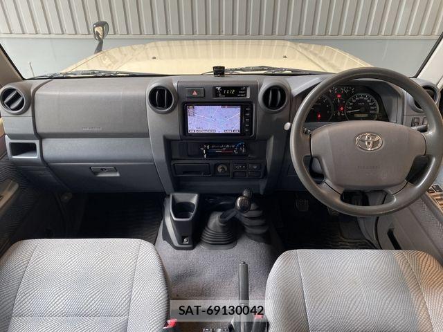 Toyota LAND CRUISER 2015-07 7877210-1
