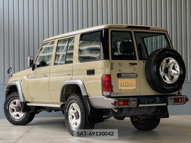 Toyota LAND CRUISER 2015-07 7877210-2