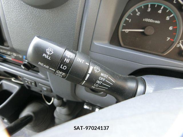 Toyota LAND CRUISER 2014-11 7877204-19