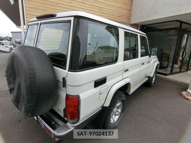 Toyota LAND CRUISER 2014-11 7877204-7