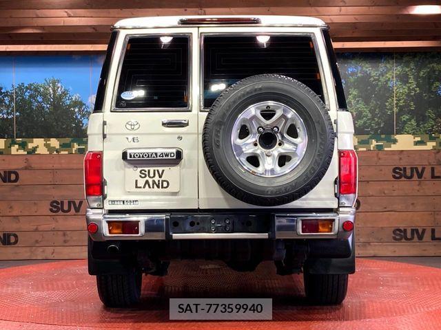 Toyota LAND CRUISER 2015-02 7979688-14