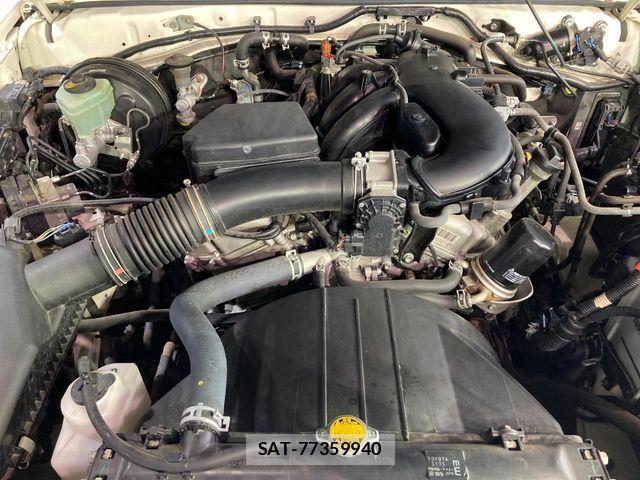 Toyota LAND CRUISER 2015-02 7979688-17