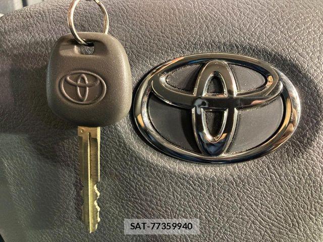 Toyota LAND CRUISER 2015-02 7979688-5