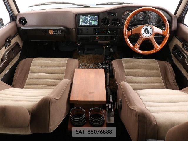 Toyota LAND CRUISER 1988-01 7979685-1