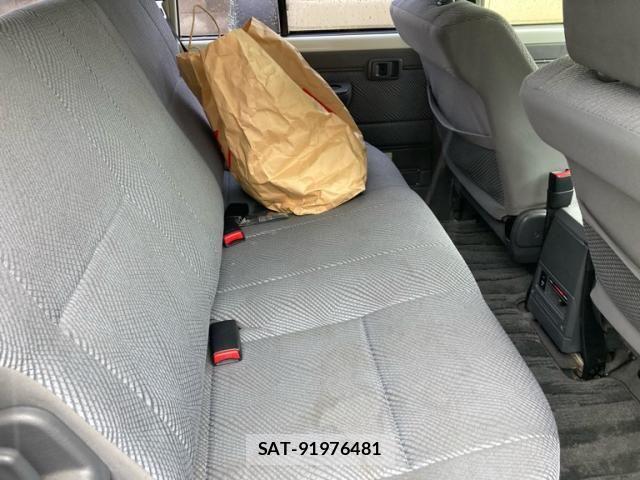 Toyota LAND CRUISER 2015-03 8036297-12