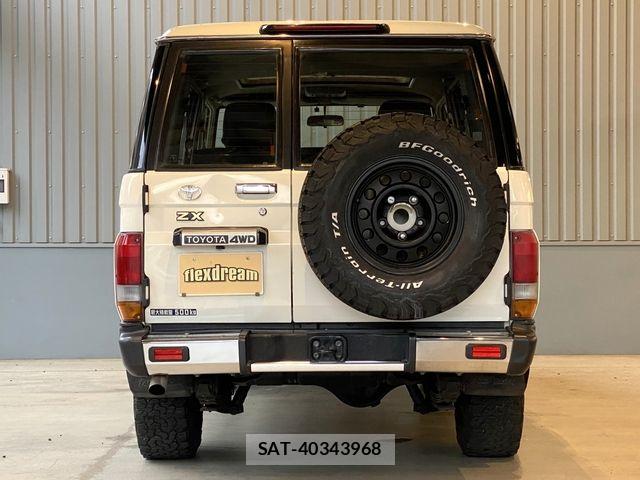 Toyota LAND CRUISER 2002-10 8074264-11