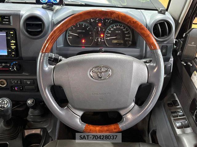 Toyota LAND CRUISER 2015-03 8074265-10