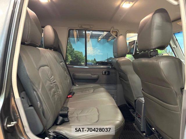 Toyota LAND CRUISER 2015-03 8074265-8