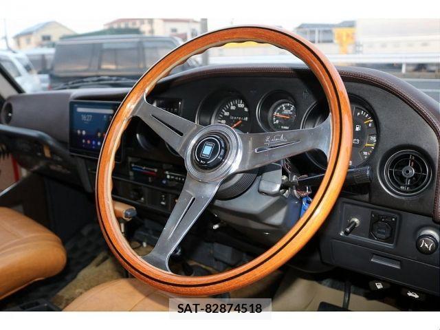 Toyota LAND CRUISER 1989-01 8130918-9