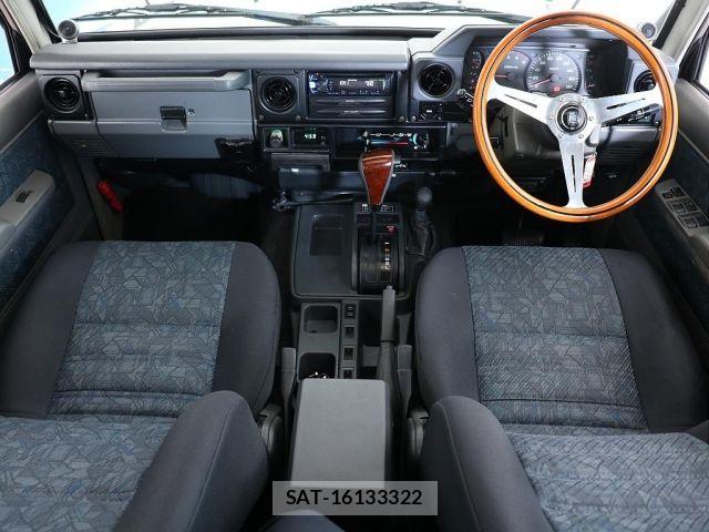Toyota LAND CRUISER 2002-01 8130917-1