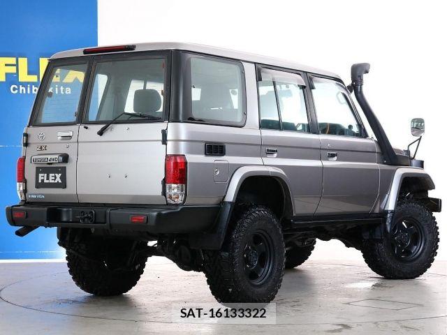 Toyota LAND CRUISER 2002-01 8130917-3