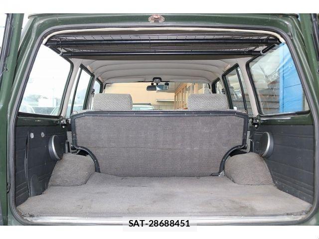 Toyota LAND CRUISER 1988-01 8208212-7