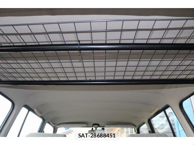 Toyota LAND CRUISER 1988-01 8208212-8