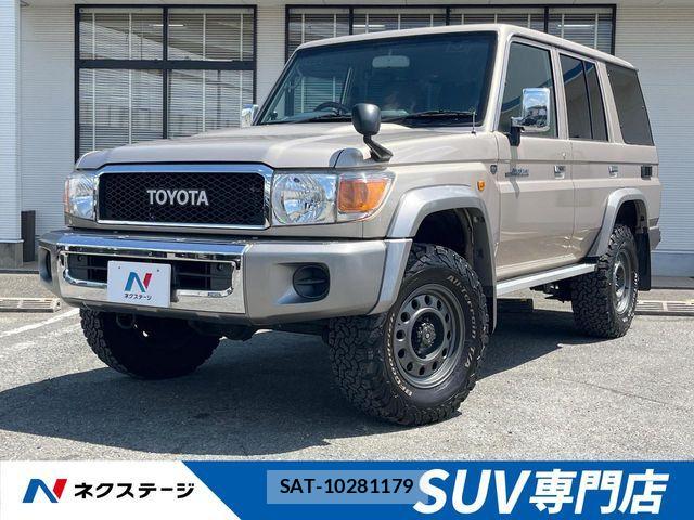 Toyota LAND CRUISER 2015-04 8315074-0