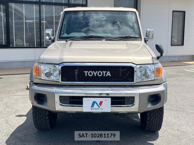 Toyota LAND CRUISER 2015-04 8315074-15