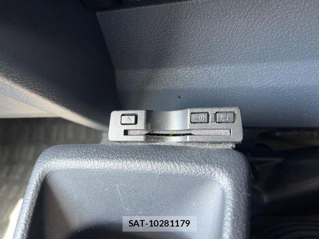 Toyota LAND CRUISER 2015-04 8315074-6
