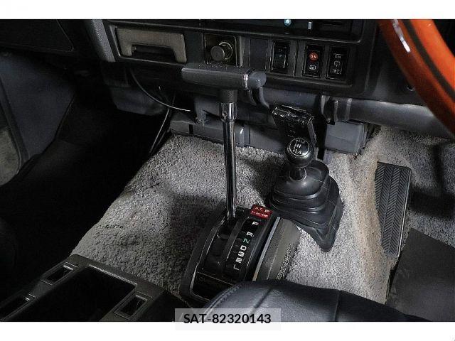 Toyota LAND CRUISER 1989-01 8366608-12