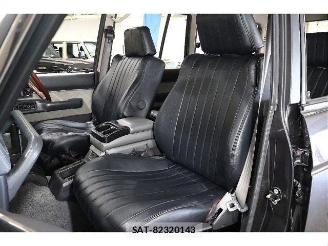 Toyota LAND CRUISER 1989-01 8366608-13