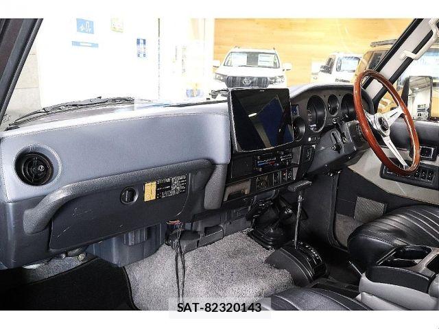 Toyota LAND CRUISER 1989-01 8366608-16