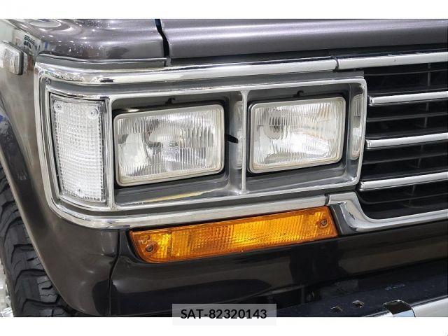 Toyota LAND CRUISER 1989-01 8366608-5