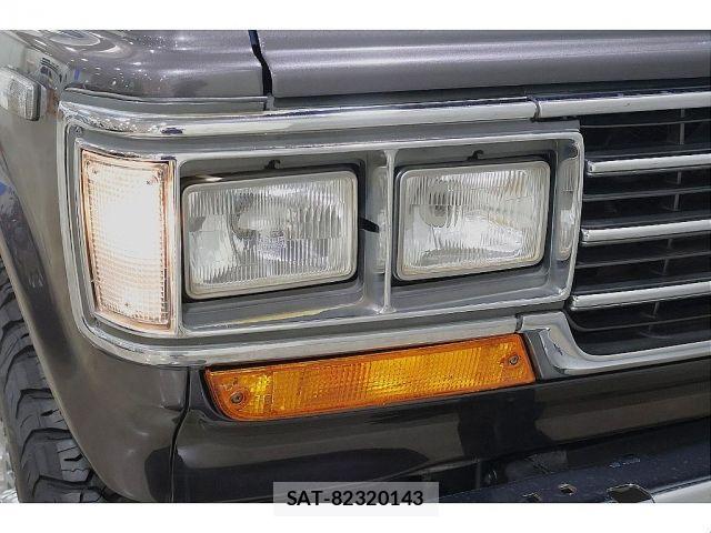 Toyota LAND CRUISER 1989-01 8366608-6