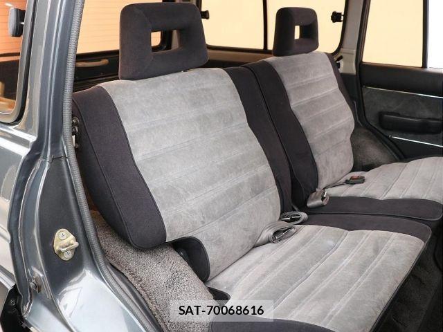 Toyota LAND CRUISER 1989-01 8366610-6