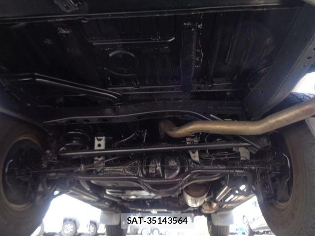 Toyota LAND CRUISER 1996-04 8413164-29