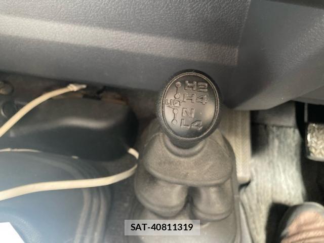 Toyota LAND CRUISER 2015-02 8525447-15