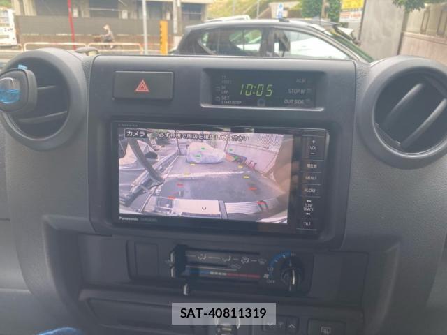 Toyota LAND CRUISER 2015-02 8525447-19