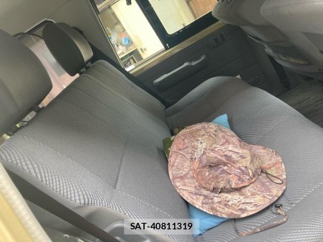 Toyota LAND CRUISER 2015-02 8525447-8