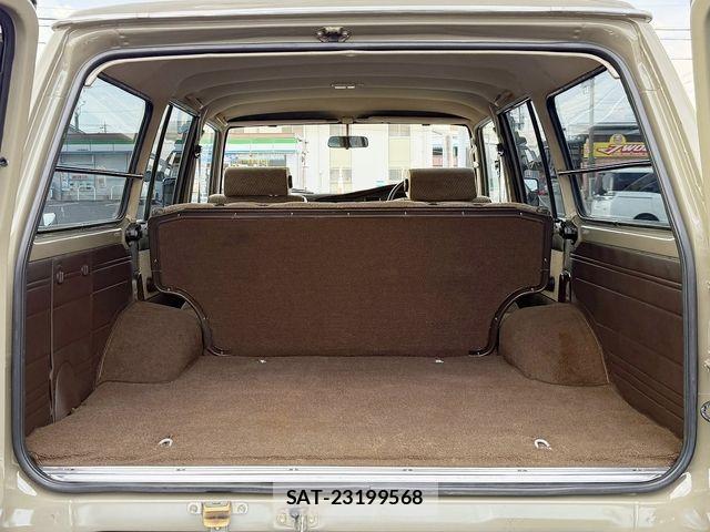 Toyota LAND CRUISER 1988-01 8562344-17