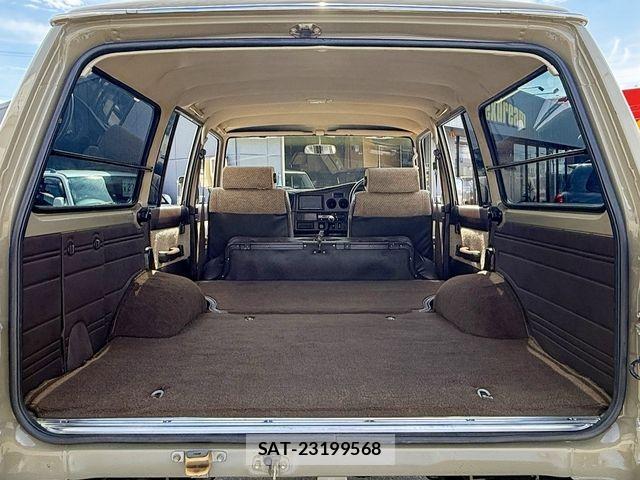 Toyota LAND CRUISER 1988-01 8562344-18