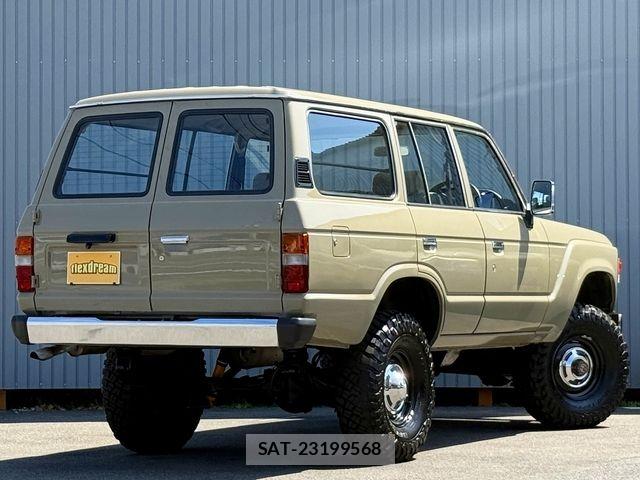 Toyota LAND CRUISER 1988-01 8562344-3
