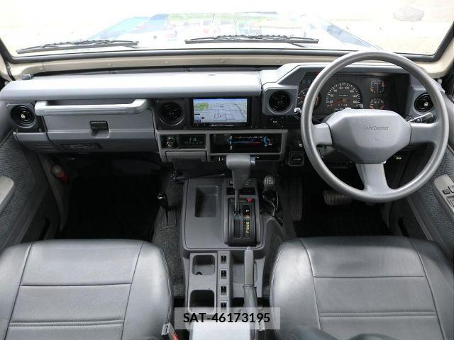 Toyota LAND CRUISER 1992-01 8562345-1