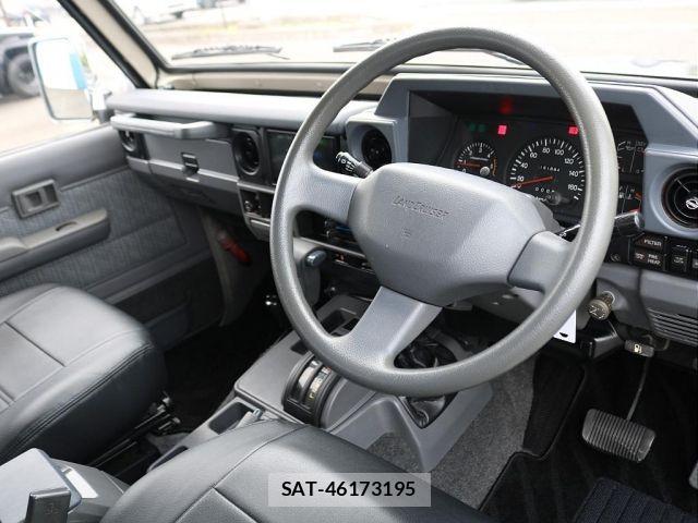 Toyota LAND CRUISER 1992-01 8562345-5