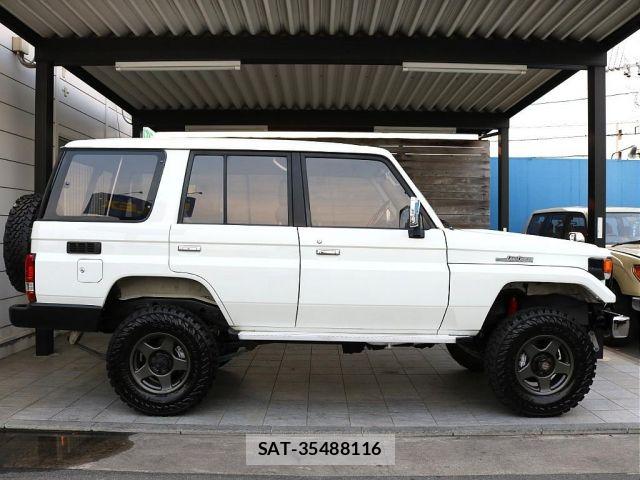 Toyota LAND CRUISER 1995-01 8562346-11