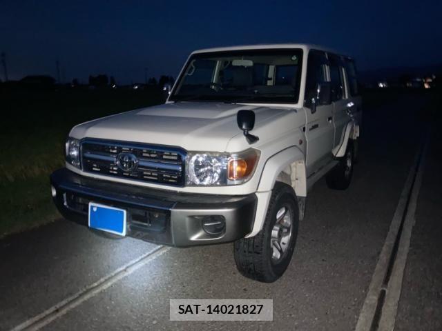 Toyota LAND CRUISER 2015-10 8685806-0