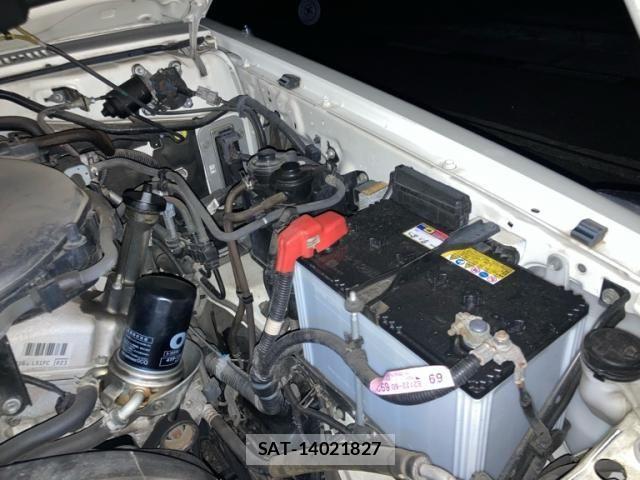 Toyota LAND CRUISER 2015-10 8685806-24
